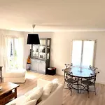 Maison A كاستيلان